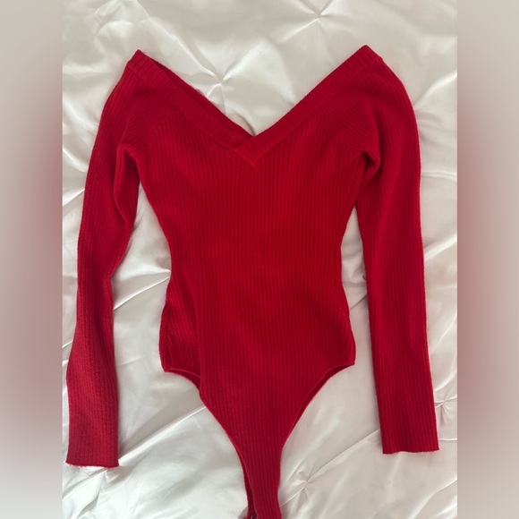 Red Off-Shoulder Bodysuit - Picture 2 of 3